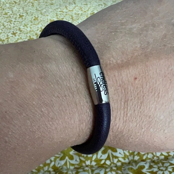 JLO Endless Bracelet - Picture 4 of 4